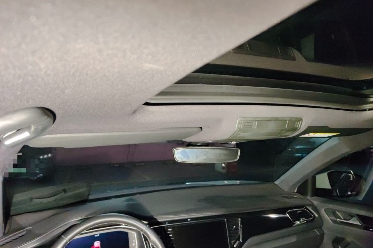 Used Volkswagen T-ROC 2021 280TSI DSG Two-Wheel Drive Luxury Smart Connectivity Version Headliner