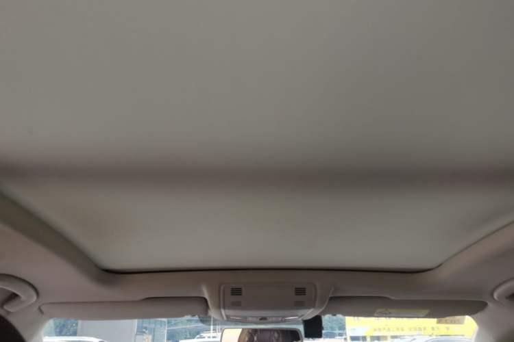 Used Volkswagen T-ROC 2021 280TSI DSG Two-Wheel Drive Elite Connect Edition Headliner