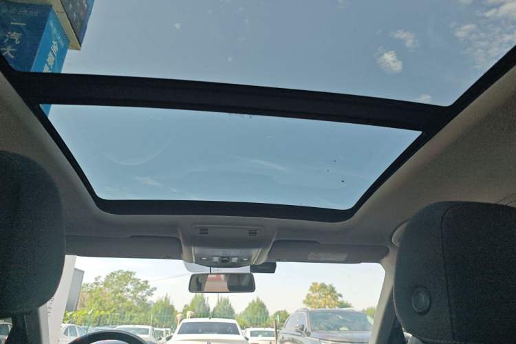 Used Volkswagen T-ROC 2021 Revised Version 280TSI DSG Two-Wheel Drive Comfort & Smart Connectivity Edition Headliner