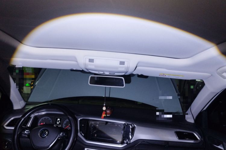 Used Volkswagen T-ROC 2021 280TSI DSG Two-Wheel Drive Elite Connect Edition Headliner