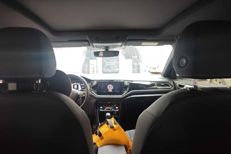 Used Volkswagen T-ROC 2021 280TSI DSG Two-Wheel Drive Luxury Smart Connectivity Version Headliner