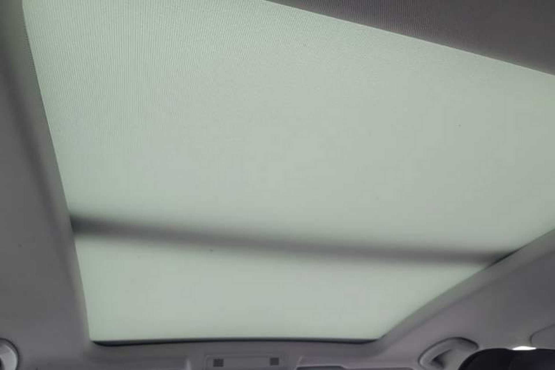 Used Volkswagen T-ROC 2021 280TSI DSG Two-Wheel Drive Elite Connect Edition Headliner