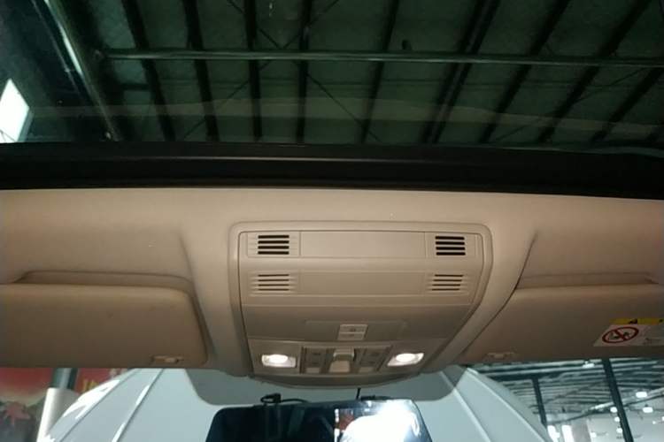 Used Volkswagen T-ROC 2021 Revised Version 280TSI DSG Two-Wheel Drive Comfort & Smart Connectivity Edition Headliner