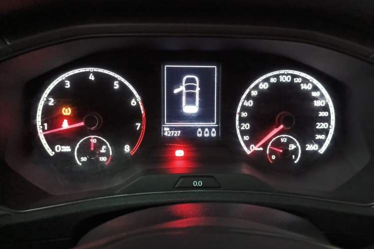 Used Volkswagen T-ROC 2021 280TSI DSG Two-Wheel Drive Elite Connect Edition Instrument Cluster