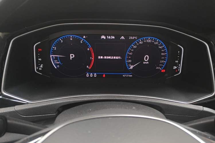 Used Volkswagen T-ROC 2021 280TSI DSG Two-Wheel Drive Comfort Connect 30th Anniversary Edition Instrument Cluster