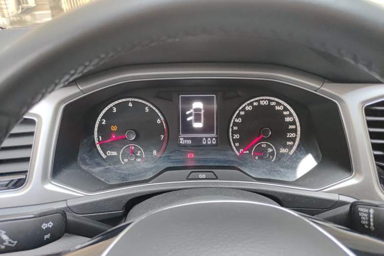 Used Volkswagen T-ROC 2021 280TSI DSG Two-Wheel Drive Elite Connect Edition Instrument Cluster
