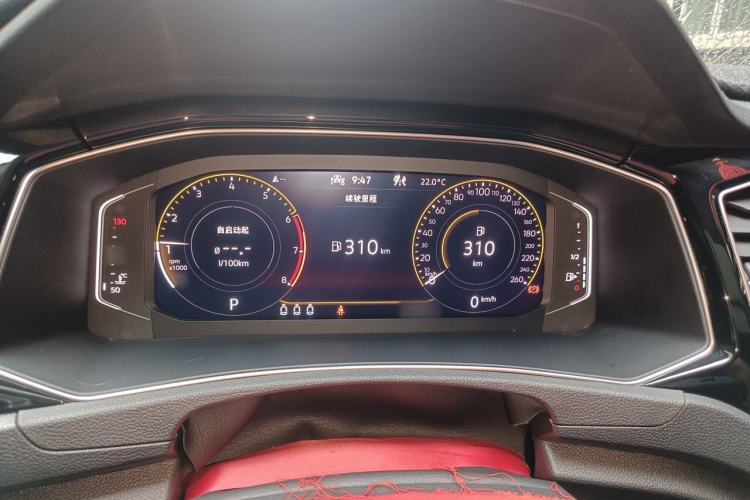 Used Volkswagen T-ROC 2021 280TSI DSG Two-Wheel Drive Comfort Connect 30th Anniversary Edition Instrument Cluster