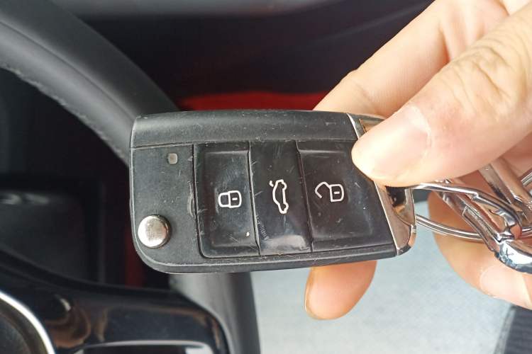 Used Volkswagen T-ROC 2021 Revised Version 280TSI DSG Two-Wheel Drive Elite Connect Edition Interior 1