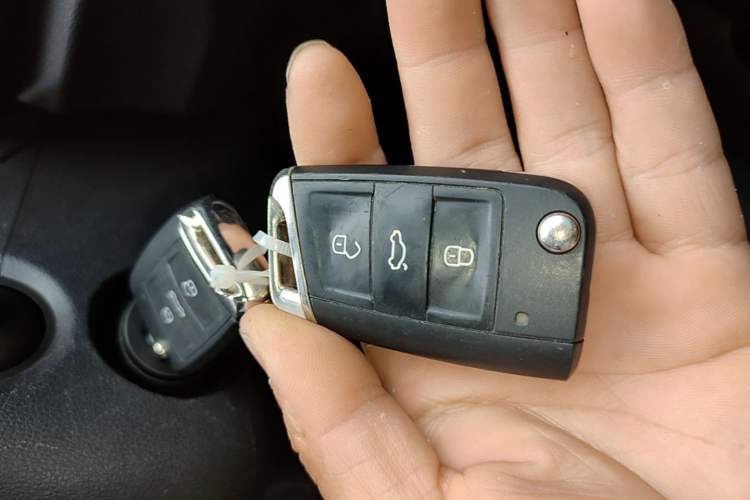 Used Volkswagen T-ROC 2021 280TSI DSG Two-Wheel Drive Elite Connect Edition Interior 1