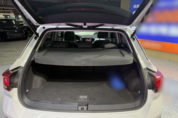 Used Volkswagen T-ROC 2021 280TSI DSG Two-Wheel Drive Comfort Connect Edition Interior 11