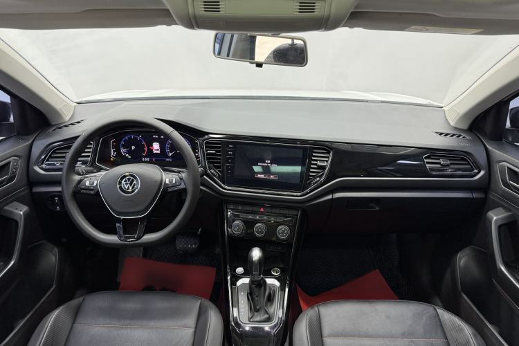 Used Volkswagen T-ROC 2021 280TSI DSG Two-Wheel Drive Comfort Connect 30th Anniversary Edition Interior 2