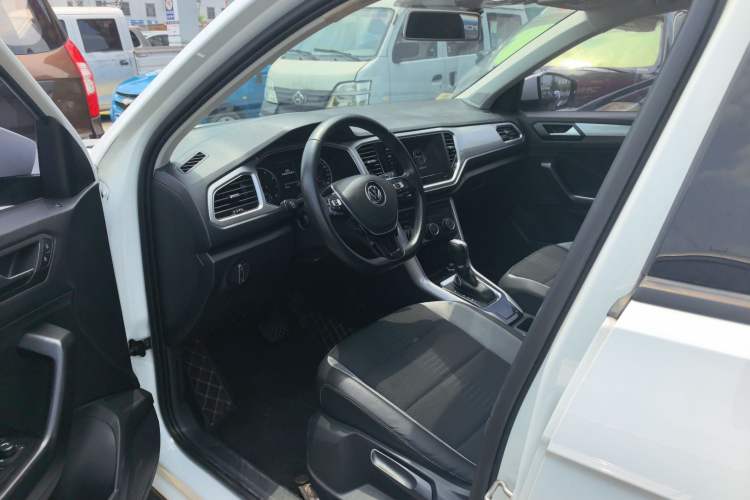 Used Volkswagen T-ROC 2021 Revised Version 280TSI DSG Two-Wheel Drive Elite Connect Edition Interior 2