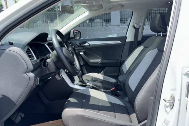 Used Volkswagen T-ROC 2021 280TSI DSG Two-Wheel Drive Elite Connect Edition Interior 2
