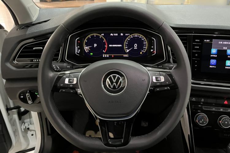 Used Volkswagen T-ROC 2021 280TSI DSG Two-Wheel Drive Comfort Connect Edition Interior 2