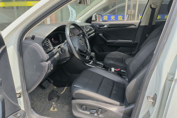 Used Volkswagen T-ROC 2021 280TSI DSG Two-Wheel Drive Elite Connect Edition Interior 2