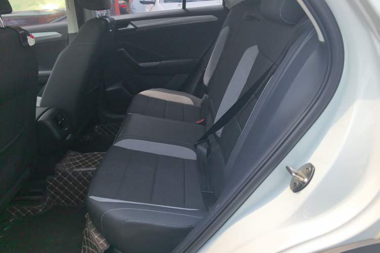 Used Volkswagen T-ROC 2021 Revised Version 280TSI DSG Two-Wheel Drive Elite Connect Edition Interior 3