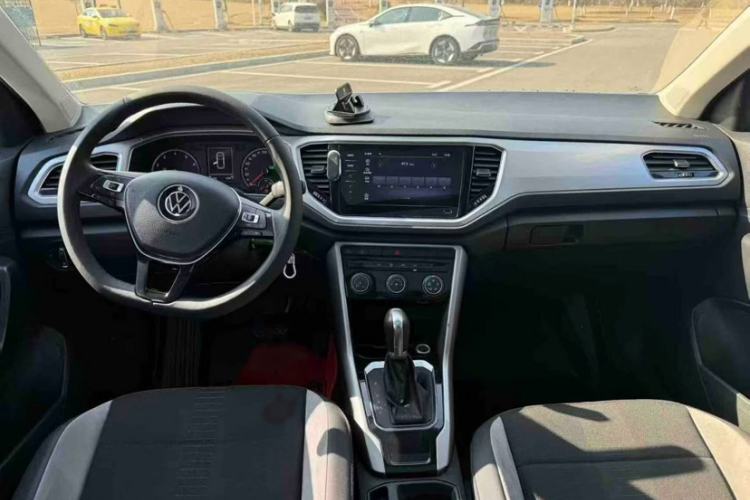 Used Volkswagen T-ROC 2021 Revised Version 280TSI DSG Two-Wheel Drive Elite Connect Edition Interior 3