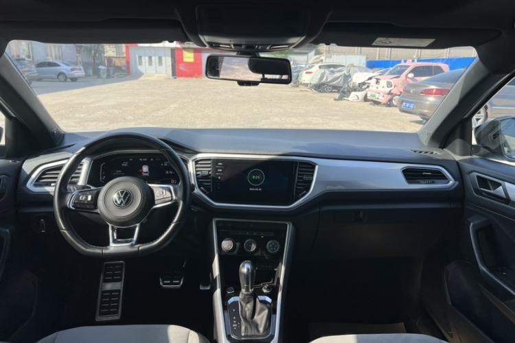 Used Volkswagen T-ROC 2021 280TSI DSG Two-Wheel Drive R-Line Pro Connected Version Interior 5