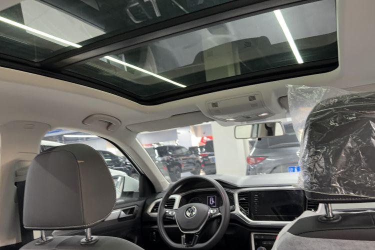 Used Volkswagen T-ROC 2021 Revised Version 280TSI DSG Two-Wheel Drive Elite Connect Edition Interior 6