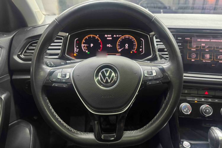 Used Volkswagen T-ROC 2021 280TSI DSG Two-Wheel Drive Comfort Connect Edition Interior 6