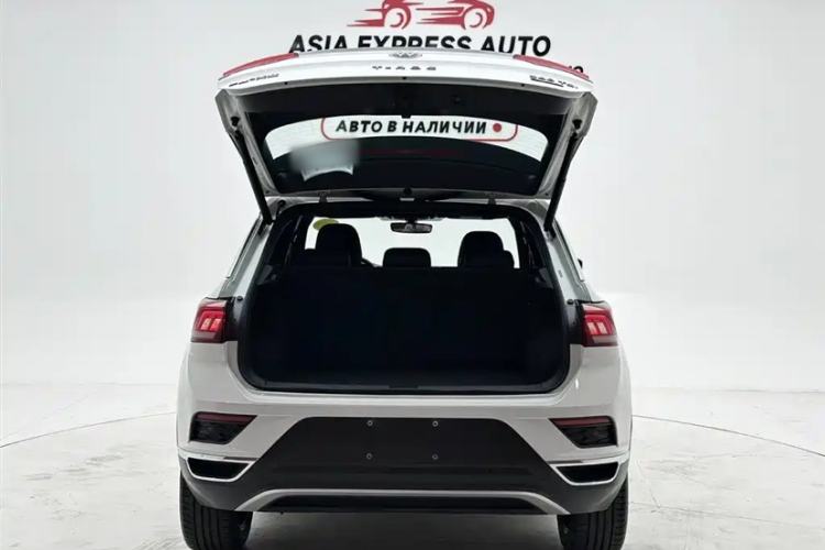 Used Volkswagen T-ROC 2021 280TSI DSG All-Wheel Drive Luxury Smart Connectivity Version Interior 9