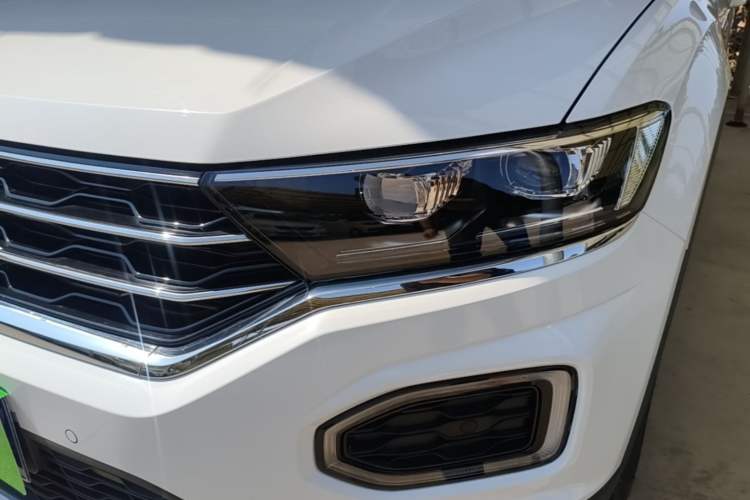Used Volkswagen T-ROC 2021 Revised Version 280TSI DSG Two-Wheel Drive Comfort & Smart Connectivity Edition Left Front Headlight