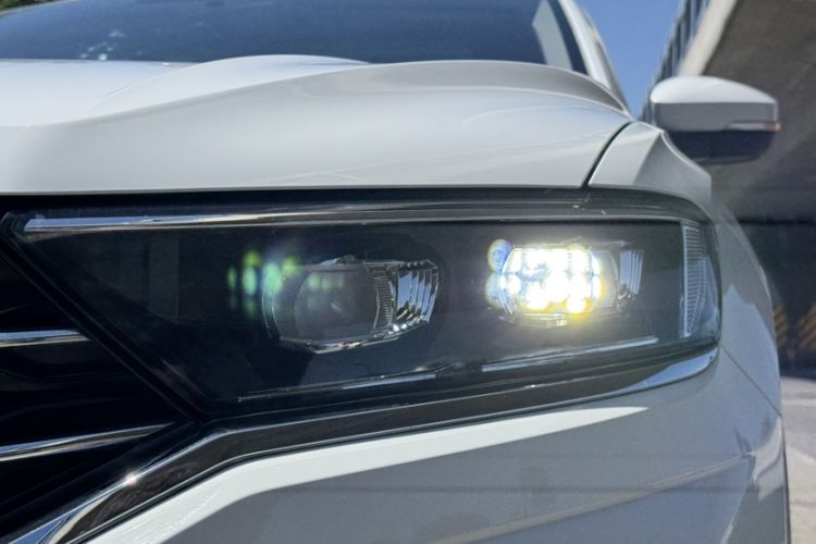 Used Volkswagen T-ROC 2021 280TSI DSG Two-Wheel Drive Comfort Connect Edition Left Front Headlight
