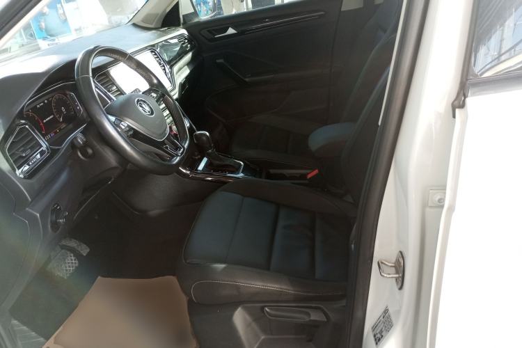 Used Volkswagen T-ROC 2021 280TSI DSG Two-Wheel Drive Comfort Connect Edition Left Front Seat