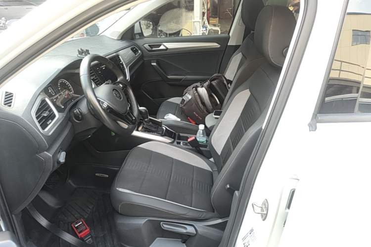 Used Volkswagen T-ROC 2021 Revised Version 280TSI DSG Two-Wheel Drive Elite Connect Edition Left Front Seat