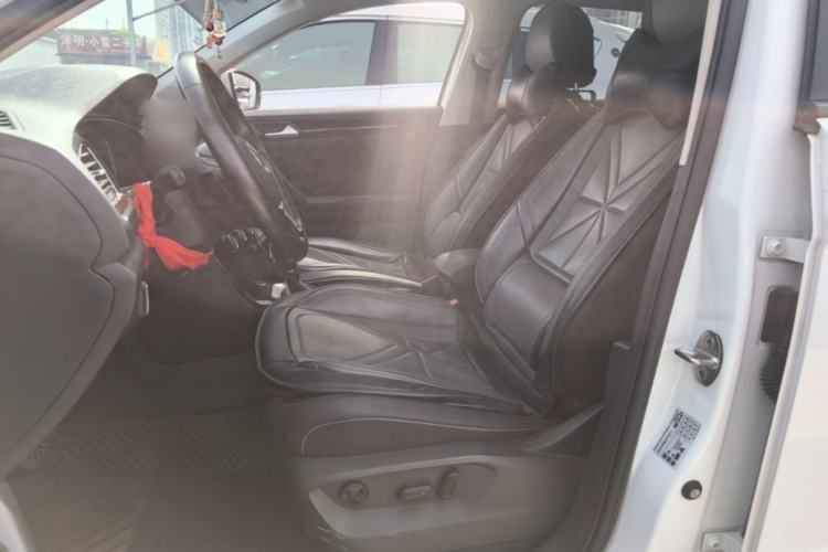 Used Volkswagen T-ROC 2021 280TSI DSG Two-Wheel Drive Comfort Connect Edition Left Front Seat