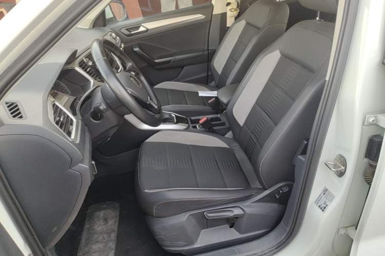Used Volkswagen T-ROC 2021 280TSI DSG Two-Wheel Drive Elite Connect Edition Left Front Seat