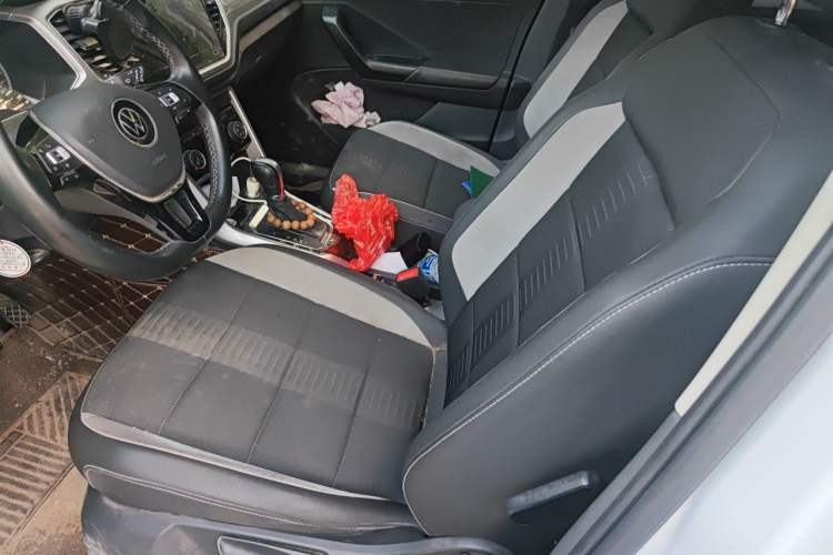 Used Volkswagen T-ROC 2021 Revised Version 280TSI DSG Two-Wheel Drive Elite Connect Edition Left Front Seat