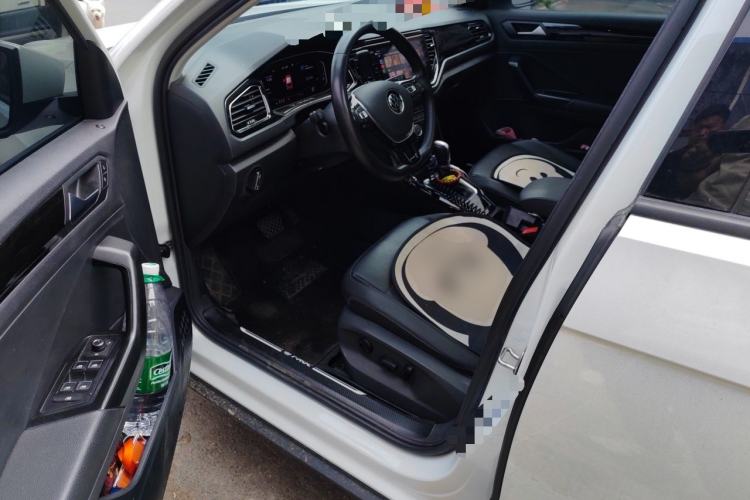 Used Volkswagen T-ROC 2021 280TSI DSG Two-Wheel Drive Comfort Connect Edition Left Front Seat