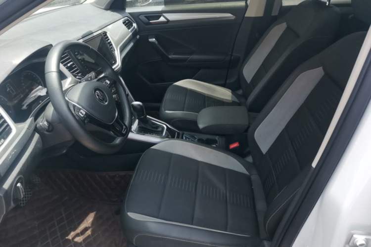 Used Volkswagen T-ROC 2021 Revised Version 280TSI DSG Two-Wheel Drive Elite Connect Edition Left Front Seat