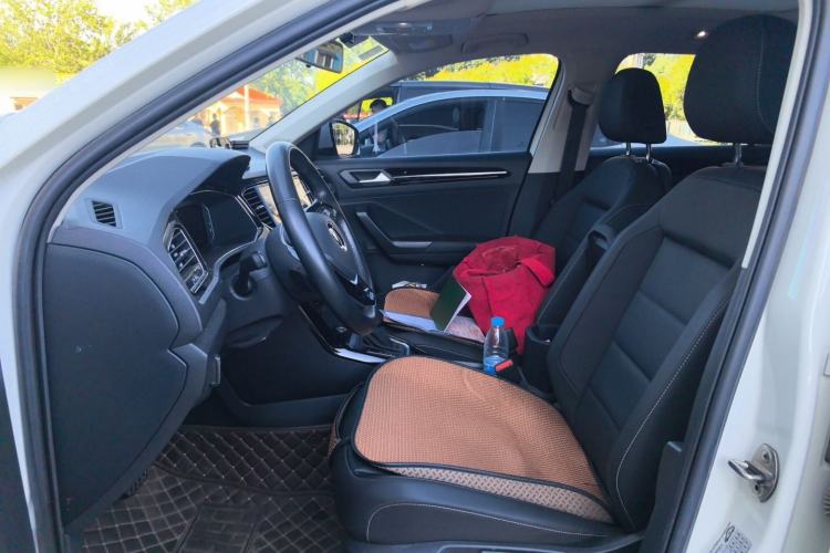 Used Volkswagen T-ROC 2021 280TSI DSG Two-Wheel Drive Comfort Connect Edition Left Front Seat