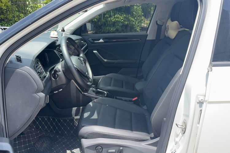 Used Volkswagen T-ROC 2021 Revised Version 280TSI DSG Two-Wheel Drive Comfort & Smart Connectivity Edition Left Front Seat