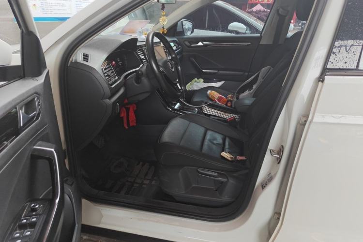 Used Volkswagen T-ROC 2021 280TSI DSG Two-Wheel Drive Comfort Connect Edition Left Front Seat