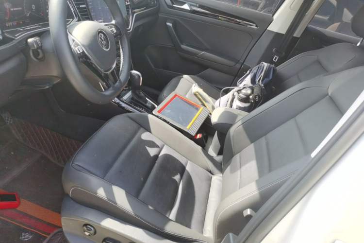 Used Volkswagen T-ROC 2021 Revised Version 280TSI DSG Two-Wheel Drive Comfort & Smart Connectivity Edition Left Front Seat