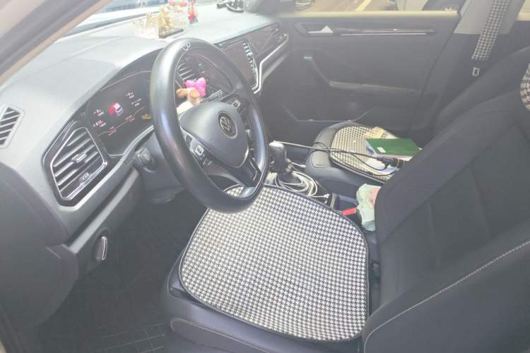 Used Volkswagen T-ROC 2021 280TSI DSG Two-Wheel Drive Comfort Connect Edition Left Front Seat