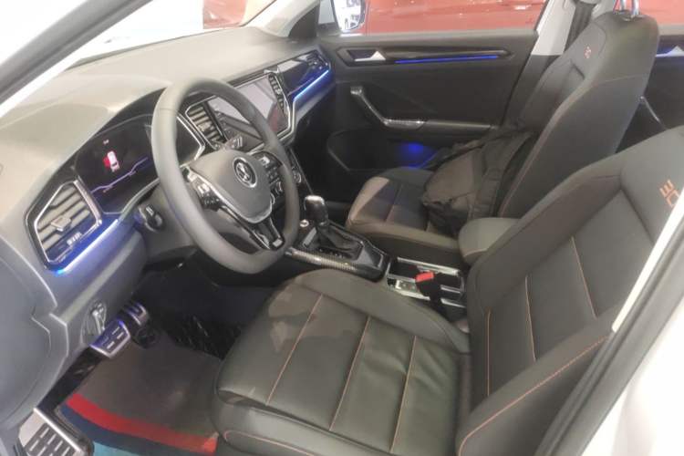 Used Volkswagen T-ROC 2021 280TSI DSG Two-Wheel Drive Comfort Connect 30th Anniversary Edition Left Front Seat