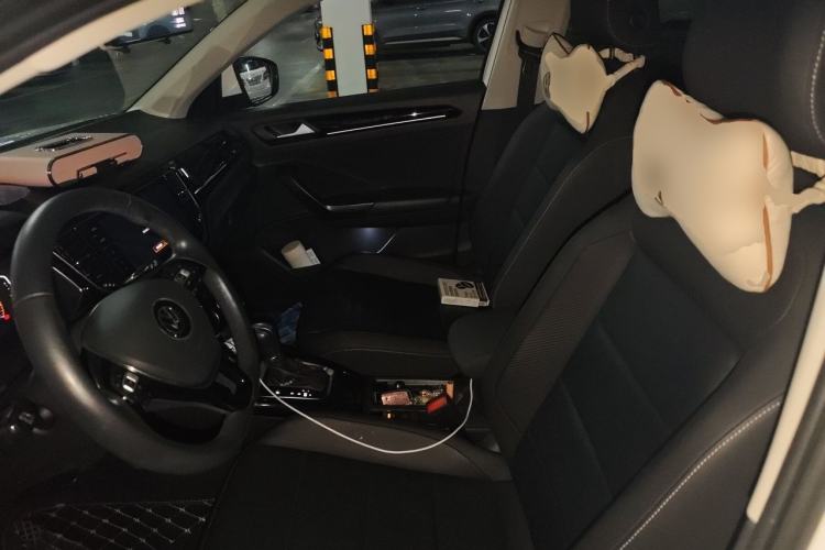 Used Volkswagen T-ROC 2021 280TSI DSG Two-Wheel Drive Comfort Connect Edition Left Front Seat