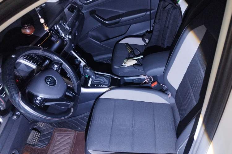 Used Volkswagen T-ROC 2021 280TSI DSG Two-Wheel Drive Elite Connect Edition Left Front Seat