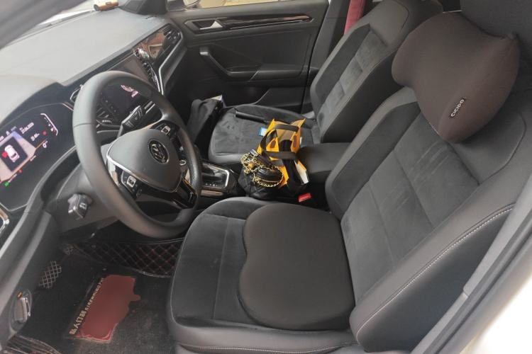 Used Volkswagen T-ROC 2021 280TSI DSG Two-Wheel Drive Luxury Smart Connectivity Version Left Front Seat