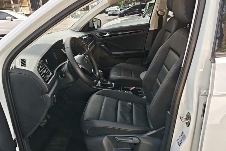 Used Volkswagen T-ROC 2021 280TSI DSG Two-Wheel Drive Comfort Connect Edition Left Front Seat