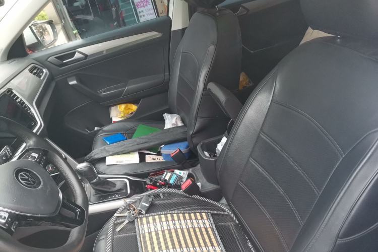 Used Volkswagen T-ROC 2021 Revised Version 280TSI DSG Two-Wheel Drive Elite Connect Edition Left Front Seat
