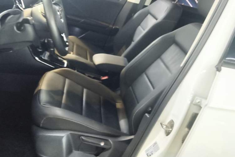 Used Volkswagen T-ROC 2021 280TSI DSG Two-Wheel Drive Comfort Connect Edition Left Front Seat