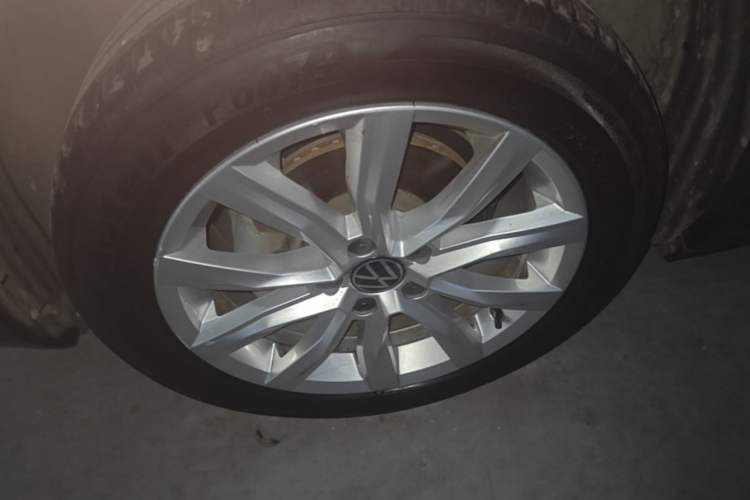 Used Volkswagen T-ROC 2021 280TSI DSG Two-Wheel Drive Elite Connect Edition Left Front Wheel Hub