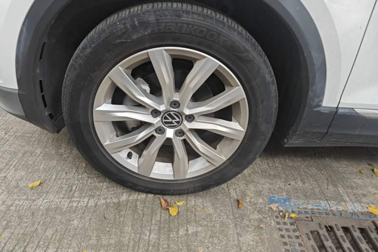 Used Volkswagen T-ROC 2021 280TSI DSG Two-Wheel Drive Elite Connect Edition Left Front Wheel Hub