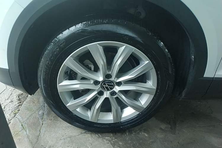 Used Volkswagen T-ROC 2021 280TSI DSG Two-Wheel Drive Elite Connect Edition Left Front Wheel Hub