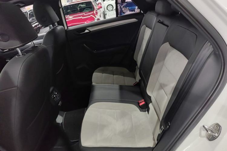 Used Volkswagen T-ROC 2021 280TSI DSG Two-Wheel Drive R-Line Pro Connected Version Left Rear Seat